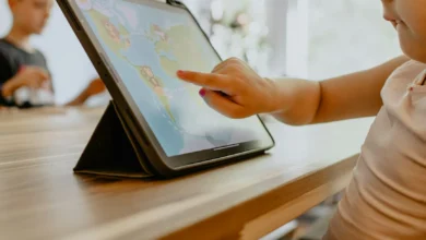 كيف تجعل وقت الشاشة للأطفال فرصة للتعلم والإبداع؟